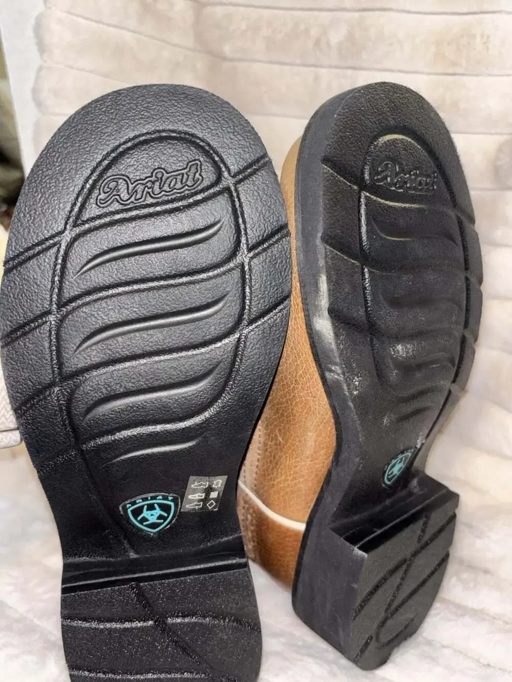 New NIB Ariat Kids Fatbaby Heritage Western Boots Brown Turquoise Size 5.5 Y